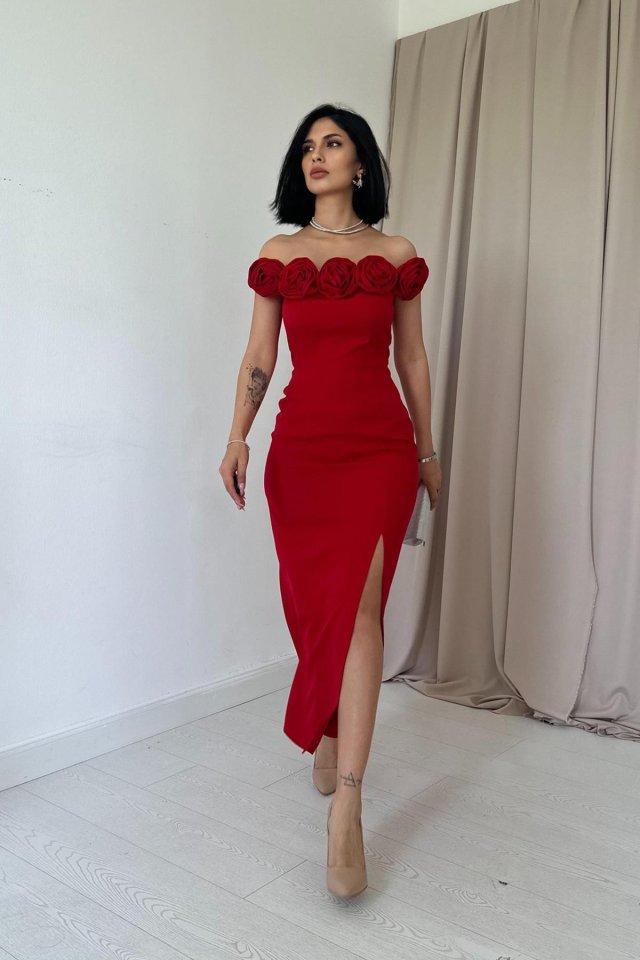 Saks Madonna Yaka Güllü Elbise